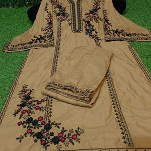 Pakistani Embroidery Kurti With Pant