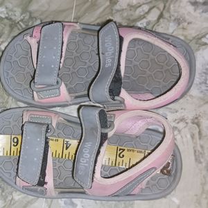 KIDS SANDALS