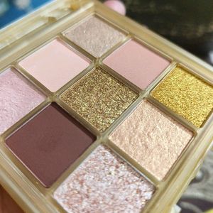 Huda Beauty Gold Obessions Eyeshadow Palette