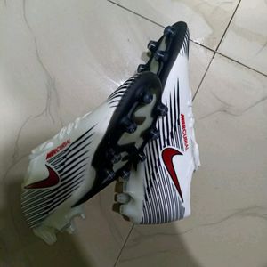 Nike Mercurial White Football Boots ACC