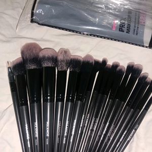 Makeup Brushes