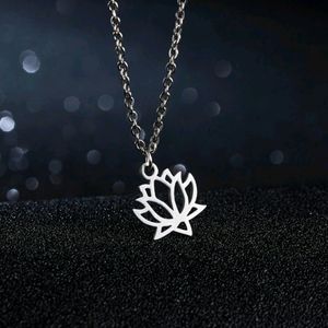 Lotus Silver Pendant Necklace