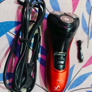 360° Rotation Triple-Head Shaver