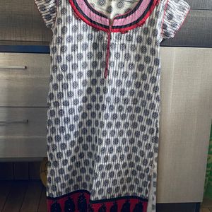 White And Red Kurti