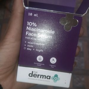 Derma Co Serum