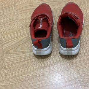 Kids 13.5C original Nike shoes, great condition