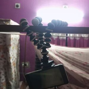 Flexible Gorillapod Tripod.