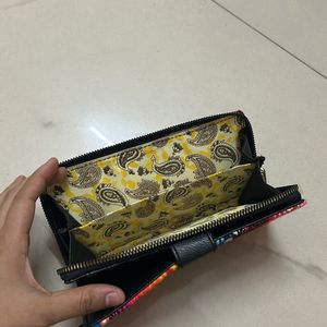 women clutch