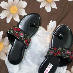 Very Beautiful Flat Sandal