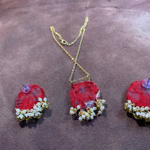 Hendmed Earrings And Pendant