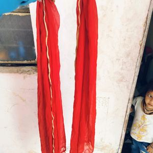 Red Dupatta