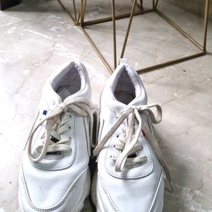 WHITE CASUAL SHOES - GOOD CONDITION