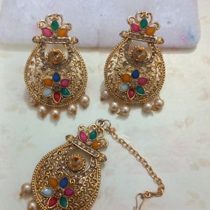 Beautiful Heavy Kundan Earrings With Mang Tikka