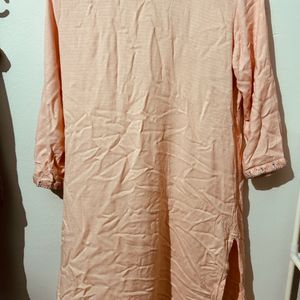 Aavasa Peach Colour Straight Kurtha For Women