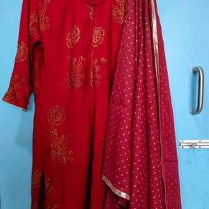 Beautiful Kurti With Shawl