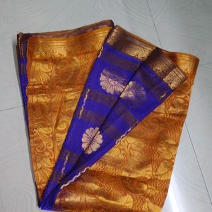 Beautiful Shiny Pattu Saree With Blouse