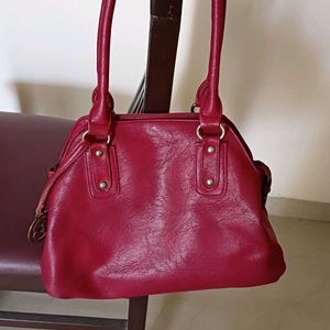 LEATHER  HANDBAG 👜