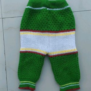 Green Woolen Sweater Pant Cap Socks Set