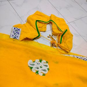 🆕 Beautiful Yellow Saree