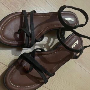 Bata sandals😍