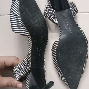 Authentic ZARA Black and white Striped Pointed