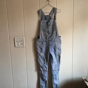 RIPPED DUNGAREE