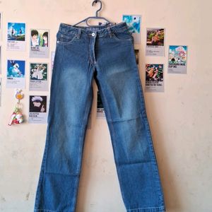 Lowrise Blue Jeans