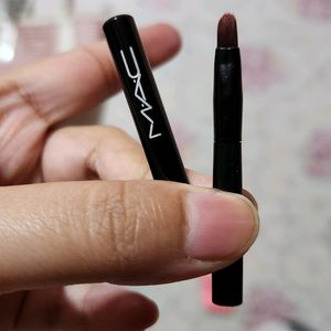 M.A.C Lip Brush With Free Spooly