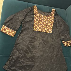 Black tunic With Ajrak Print