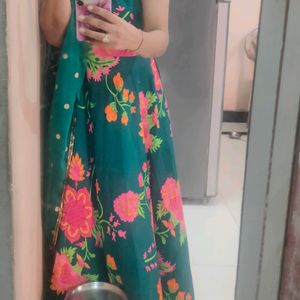 Green Flowers Print Kurta Set