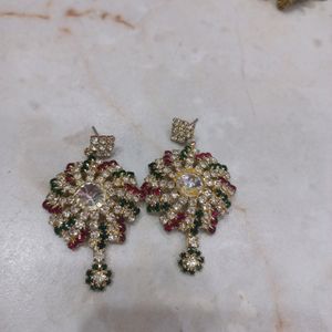 4 Earing And One Tikka Set With Ring