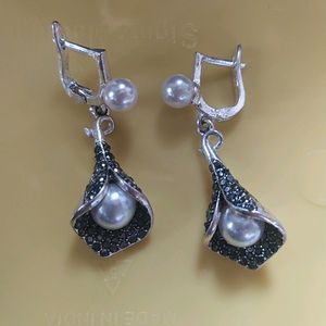 Mermaid Pearl Earrings