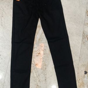 Black Skinny Jeans