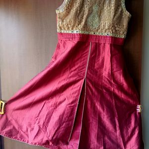 Front Slit Kurti With Beautiful Mirror Neck Work