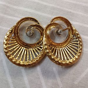 Earings