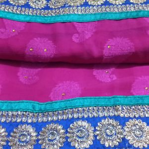 Magenta Saree With Fully Stitched Contrast Blouse