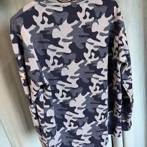 Camouflage Print Sweatshirt L