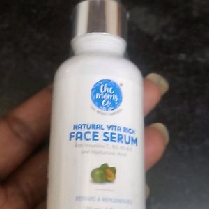 The Moms Co. Face Serum