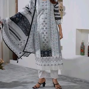 BEAUTIFUL MASLIN FABRIC KURTI SET