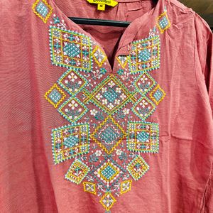 Peach Kurta With Handwork Detailing