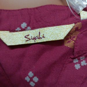 Siyahi Tops (M, L sizes available)