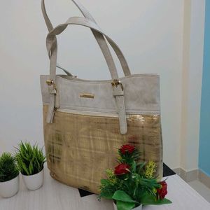 Glamazon Women's Leather Tote Bag(Golden).