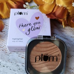 Plum Miracle Bronze Highlighter Highly Pigmented