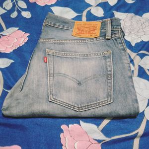 Levis Jeans