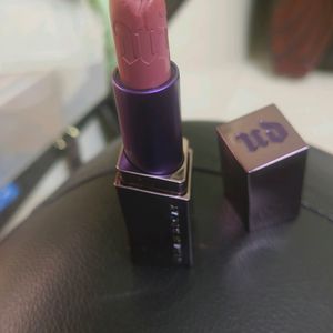 Urban Decay Lipstick - Hideaway M - Tip Damaged