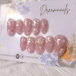 Press On Nails (Wedding Guest Nail