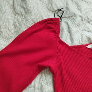 Sale💥H&M Brand New Cherry Red Puffed Sleeve Top