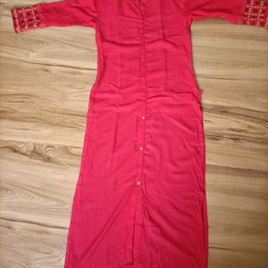 RED KURTI