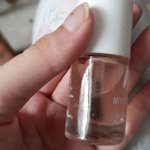 Nail oil