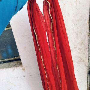 Red Dupatta